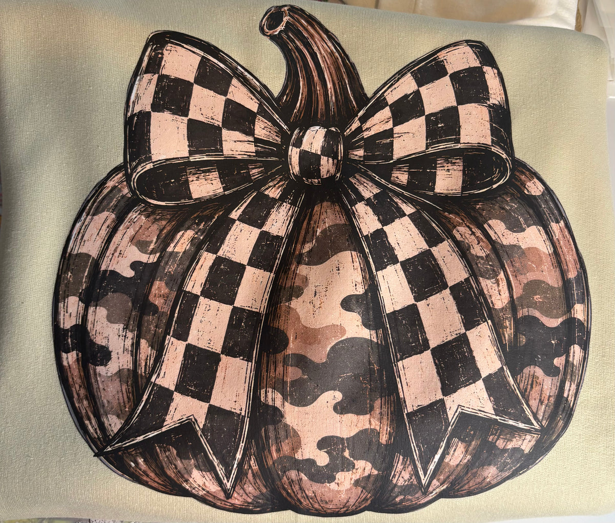 Camo/Checkered Pumpkin Crewneck Sand (LARGE)